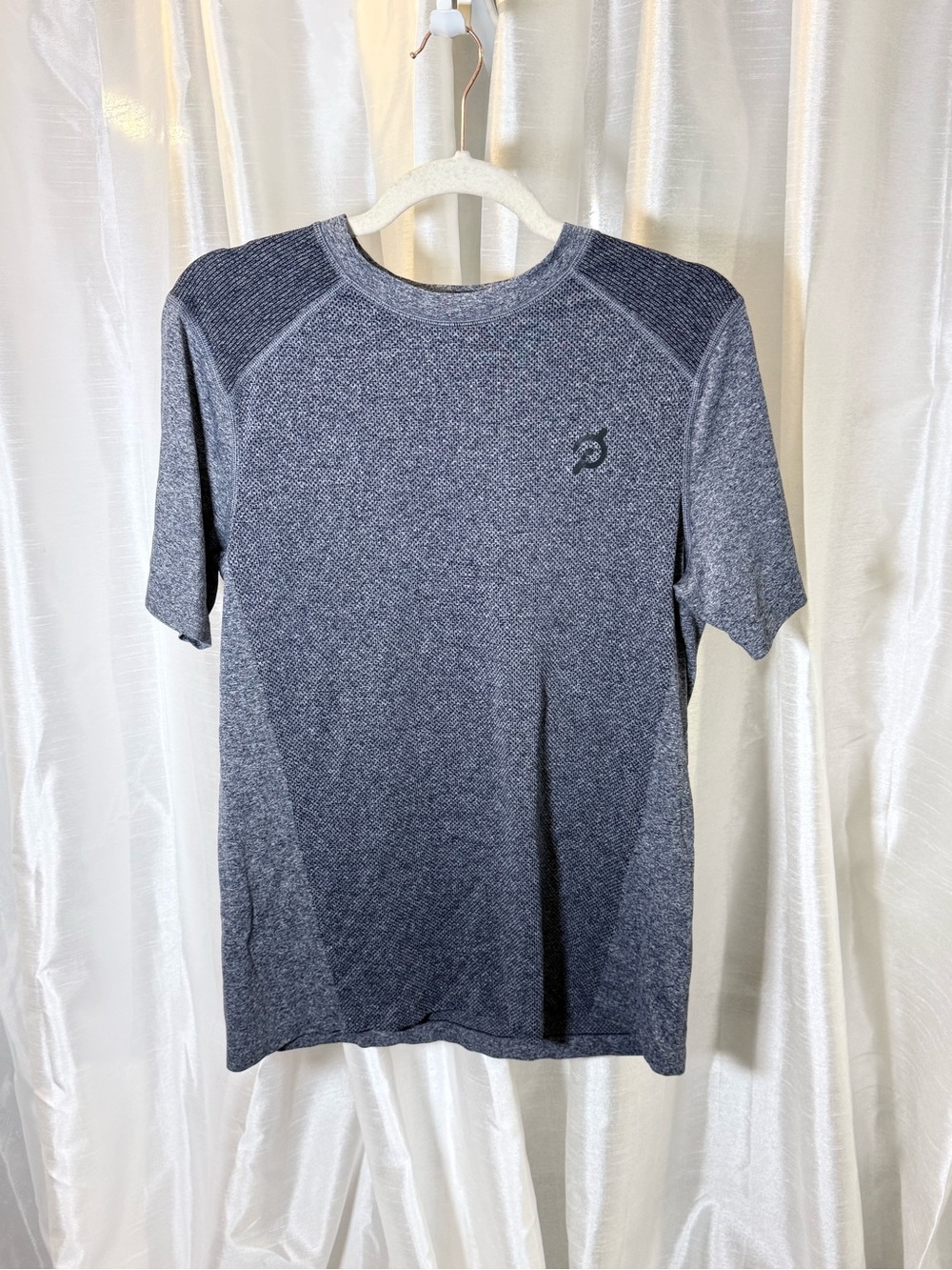 Peloton Men’s Charcoal Heather Short-Sleeve Performance Tee